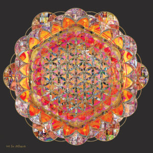 מנדלת פרח החיים עם 5 עיגולים, צבעונית ומרשימה עם מאות תמונות של אלים הודים בתוכה.